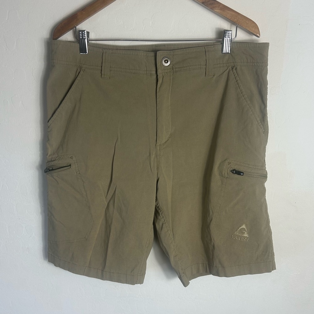Gerry Weber Beige Shorts